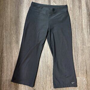 Nike Capri Womens Small 4-6 Black Fit Dry Leggings Fit Dry Yoga 0164